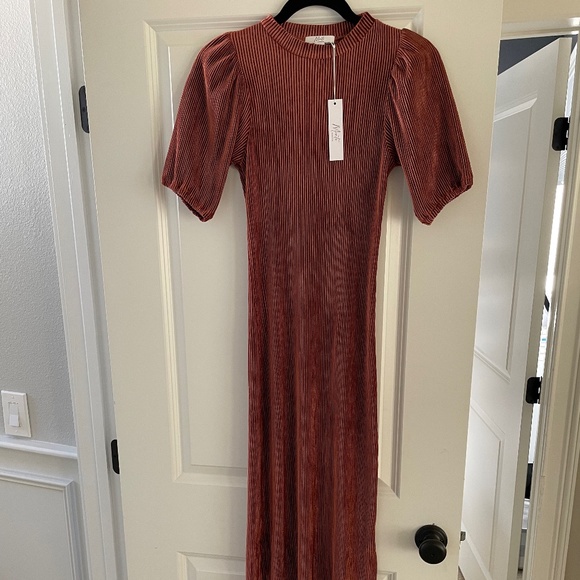 Monte the label Dresses & Skirts - Monte the label velour dress